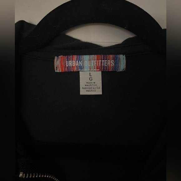 Urban Outfitters Crop Zip Sweater - Picture 3 of 3